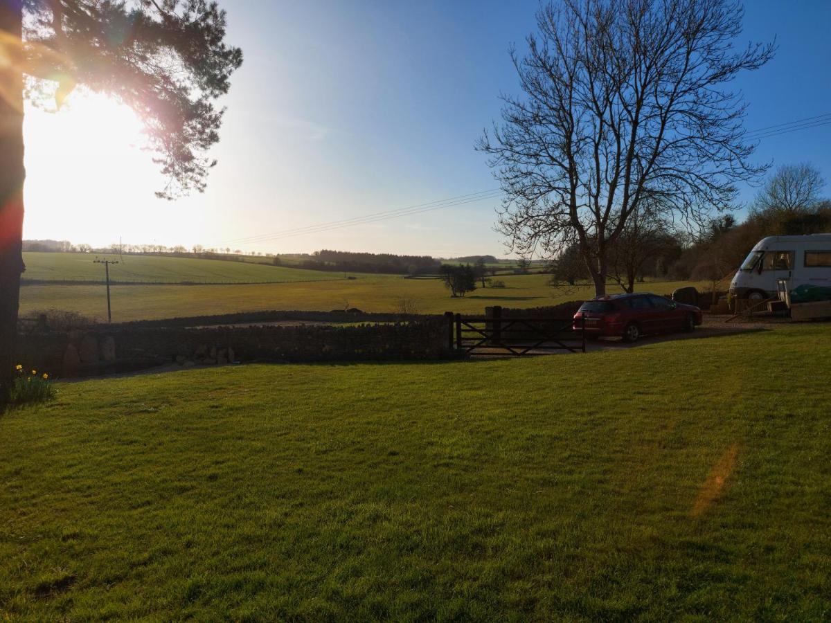 Thames Head Wharf - Historic Cotswold Cottage With Stunning Countryside Views Cirencester Kültér fotó
