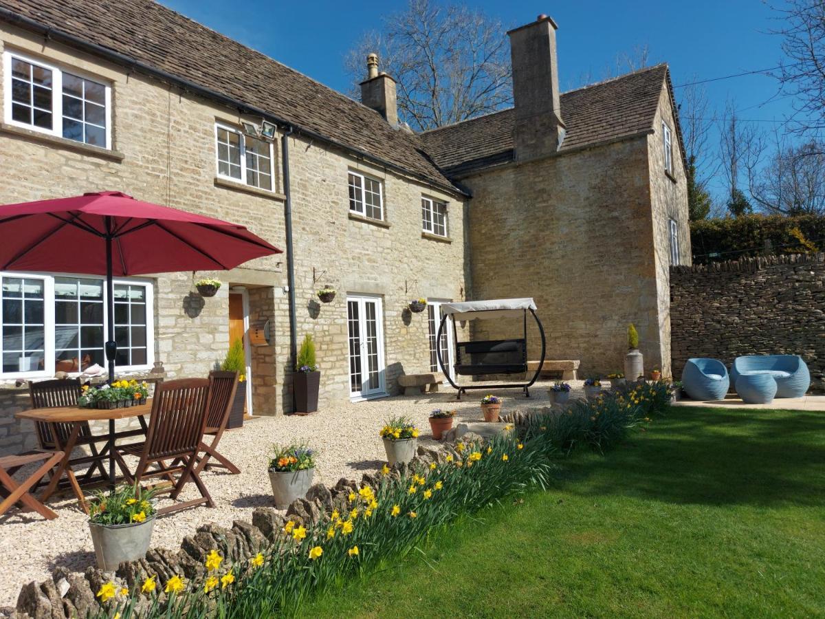 Thames Head Wharf - Historic Cotswold Cottage With Stunning Countryside Views Cirencester Kültér fotó