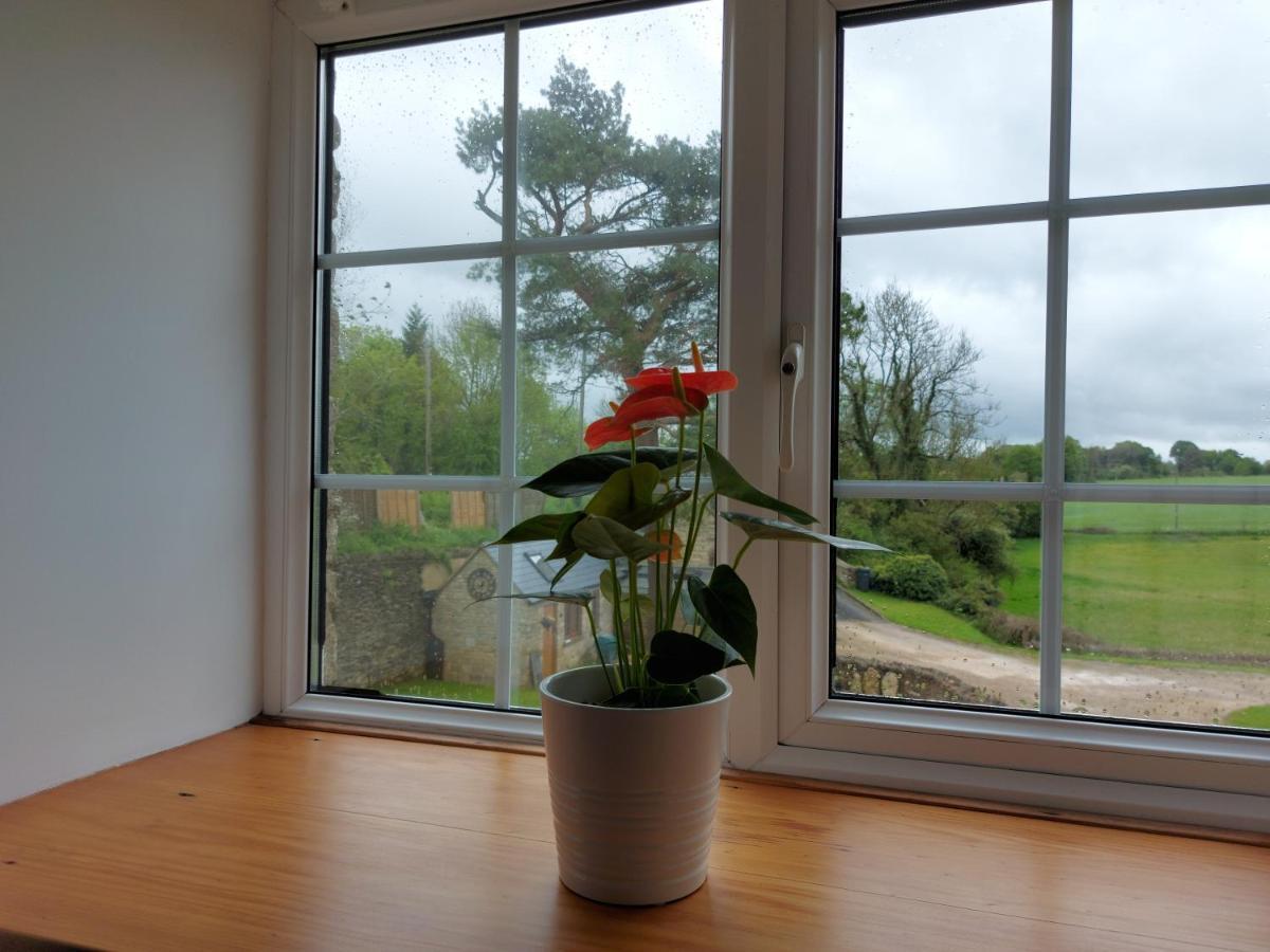 Thames Head Wharf - Historic Cotswold Cottage With Stunning Countryside Views Cirencester Kültér fotó