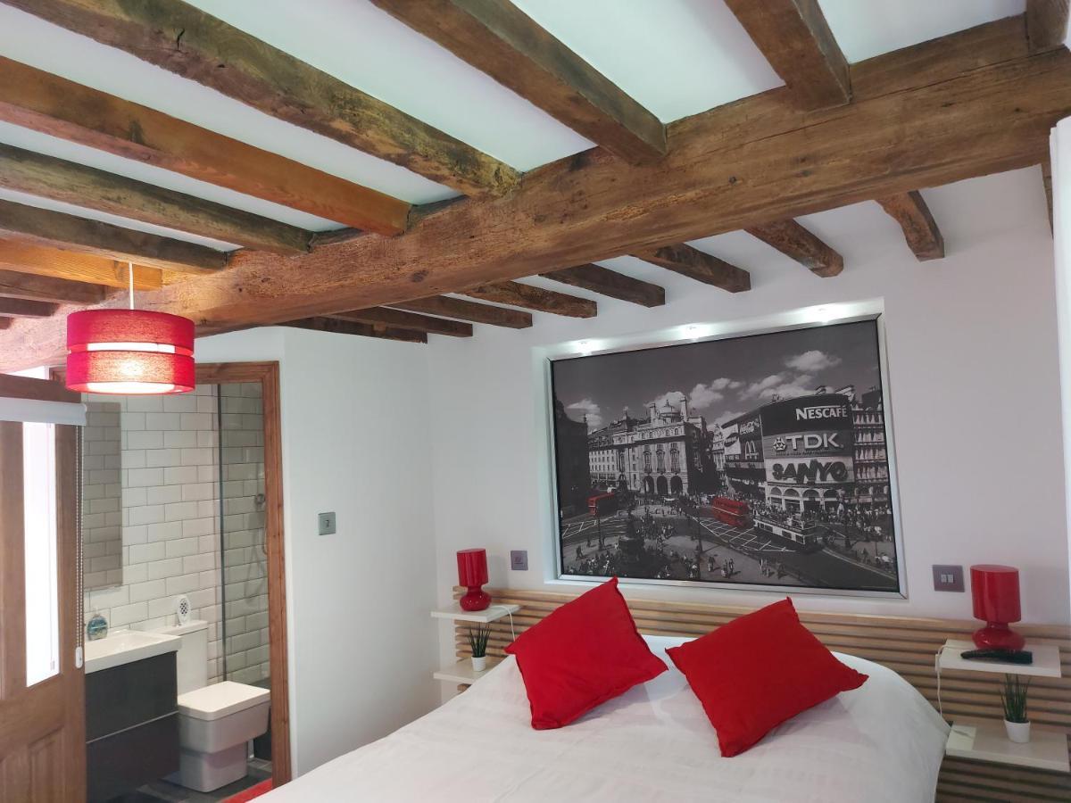 Thames Head Wharf - Historic Cotswold Cottage With Stunning Countryside Views Cirencester Kültér fotó