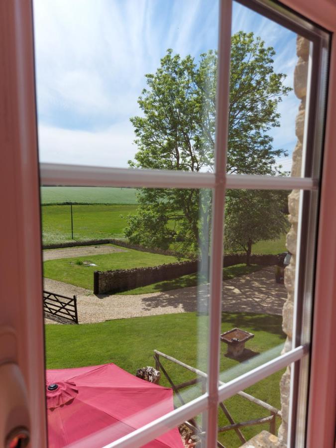 Thames Head Wharf - Historic Cotswold Cottage With Stunning Countryside Views Cirencester Kültér fotó
