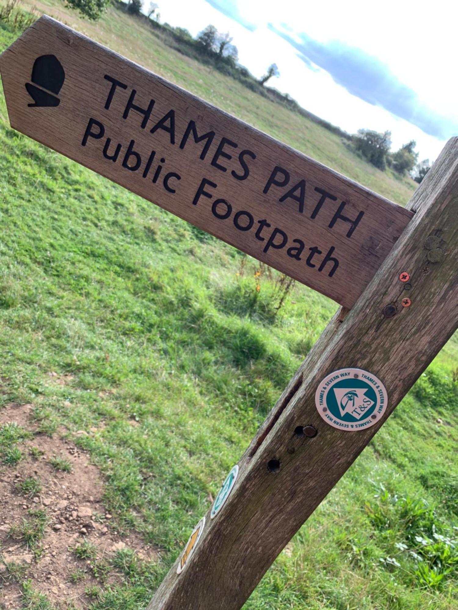 Thames Head Wharf - Historic Cotswold Cottage With Stunning Countryside Views Cirencester Kültér fotó