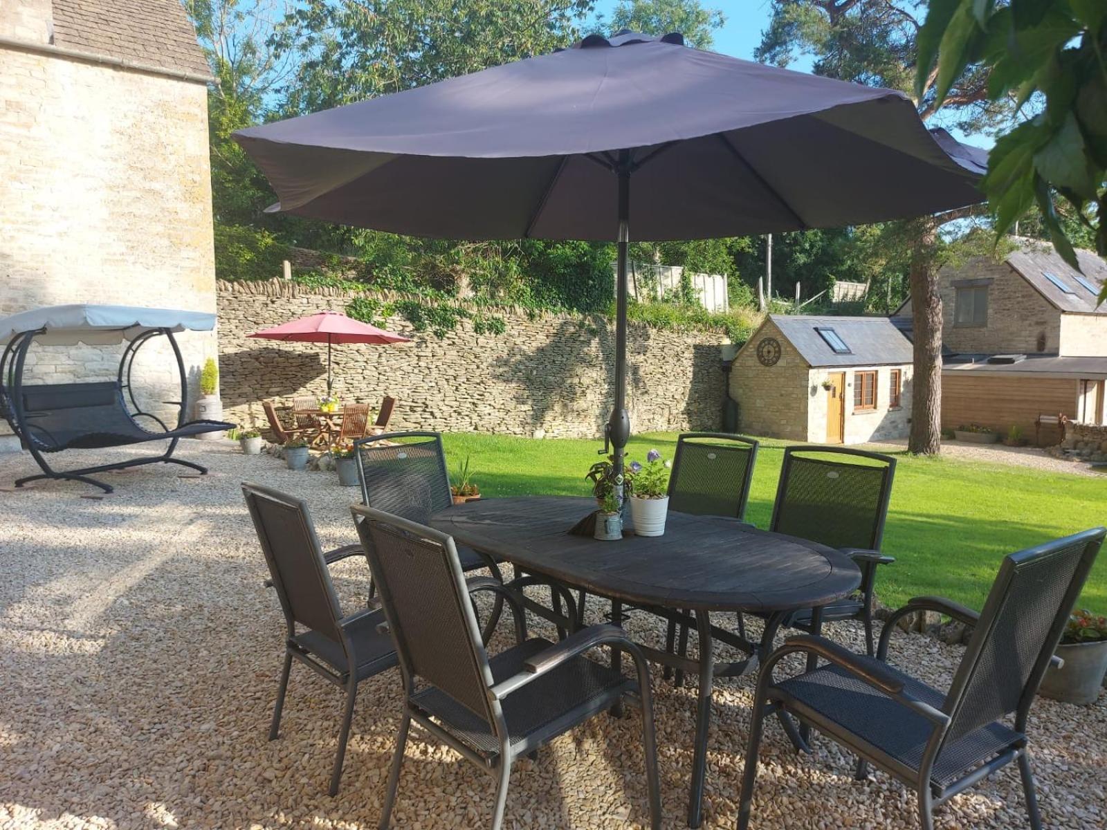 Thames Head Wharf - Historic Cotswold Cottage With Stunning Countryside Views Cirencester Kültér fotó
