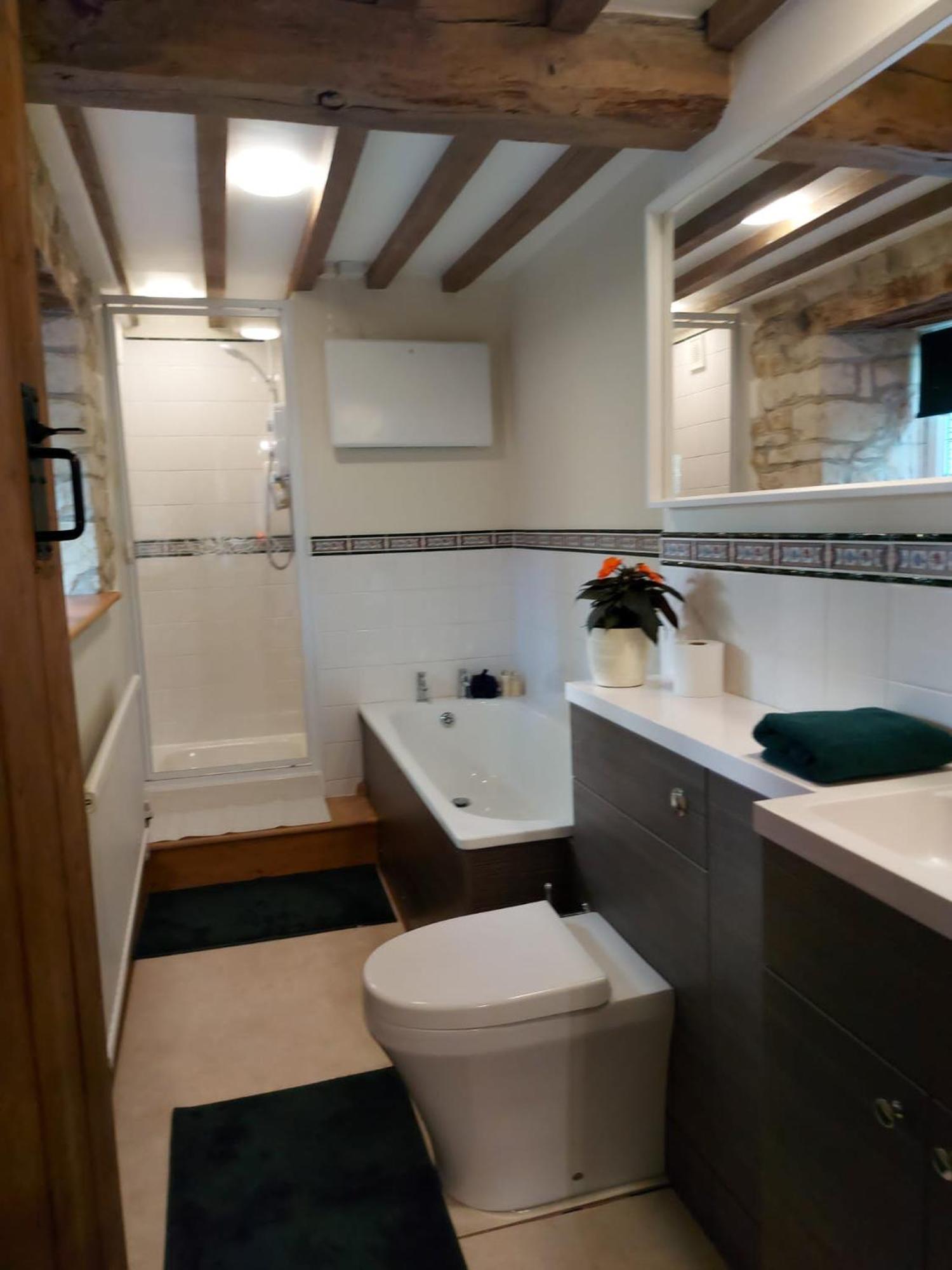 Thames Head Wharf - Historic Cotswold Cottage With Stunning Countryside Views Cirencester Kültér fotó