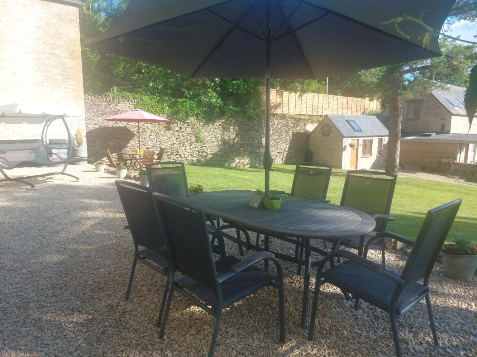 Thames Head Wharf - Historic Cotswold Cottage With Stunning Countryside Views Cirencester Kültér fotó